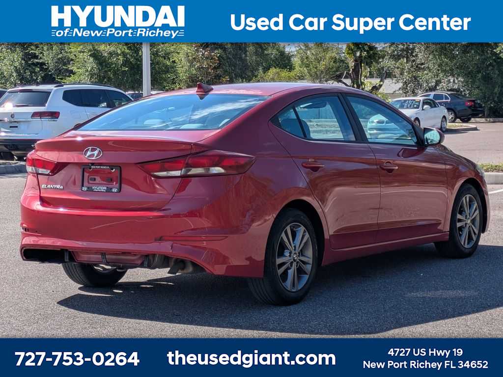 Thumbnail: 2017 Hyundai Elantra - 5