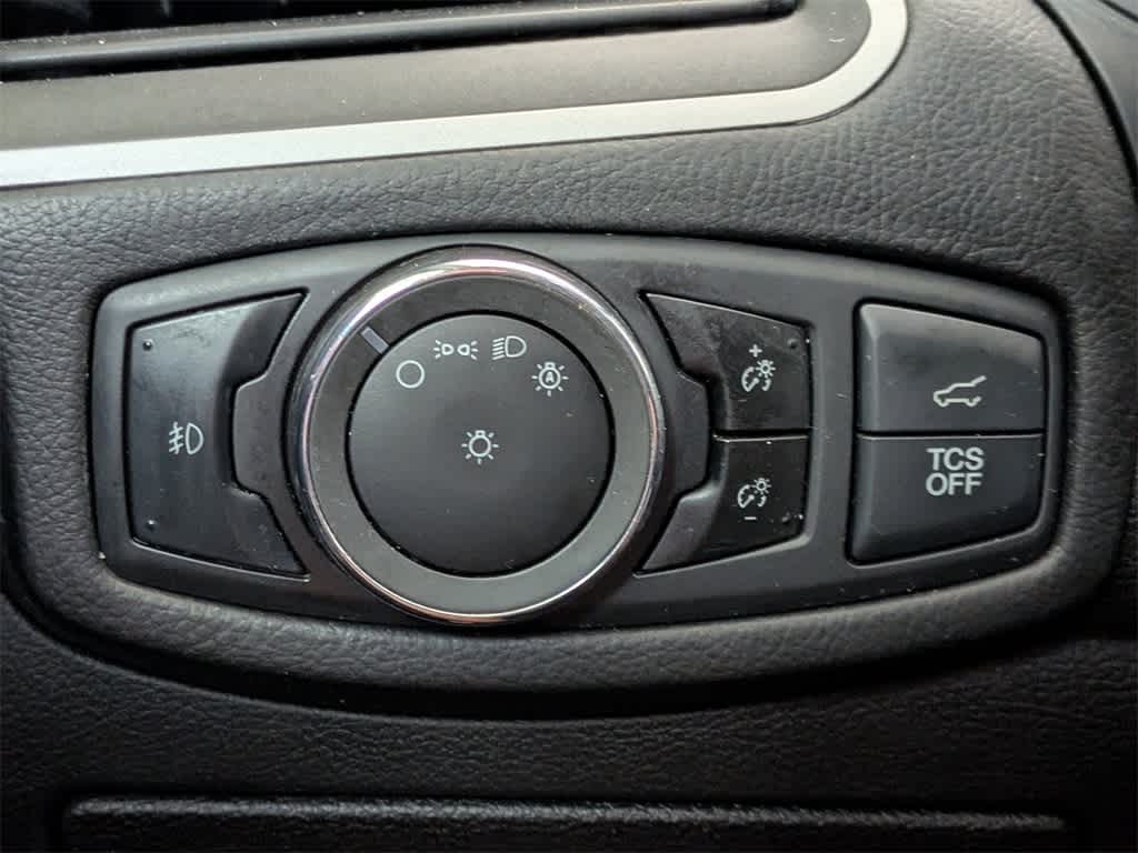 Thumbnail: 2023 Ford Edge - 32