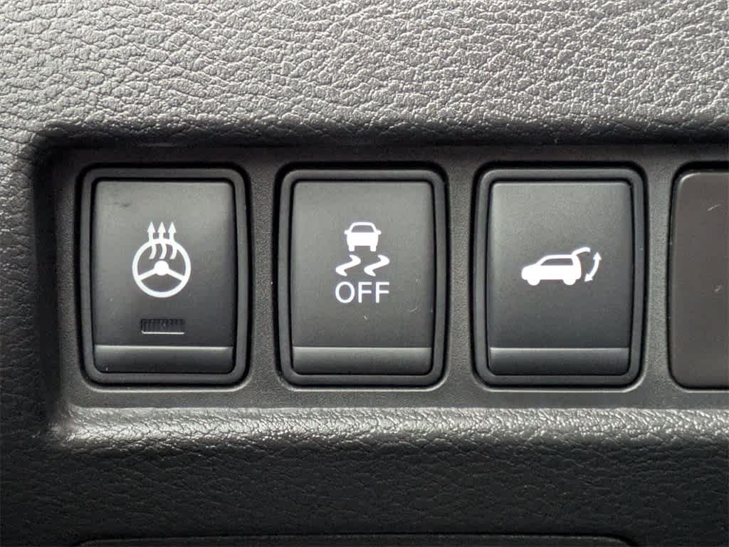 Thumbnail: 2016 Nissan Murano - 28