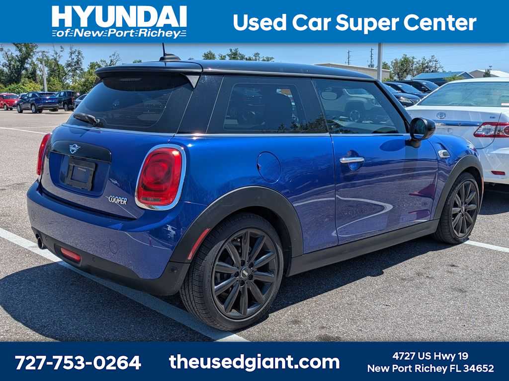 Thumbnail: 2020 MINI Cooper Hardtop - 2