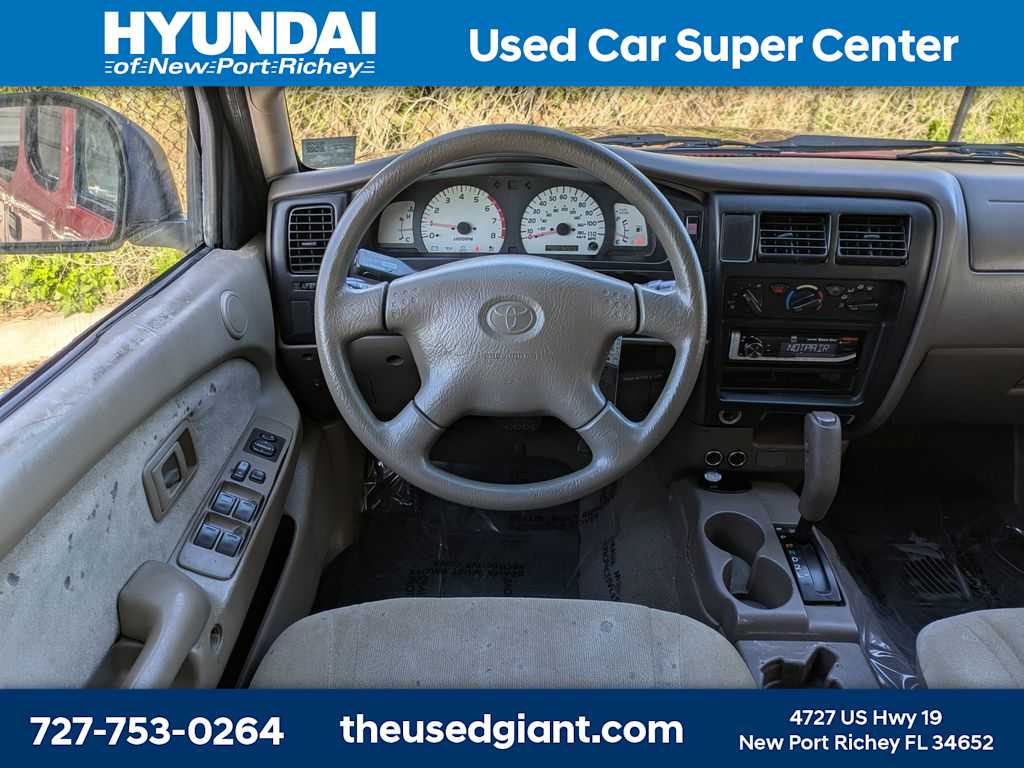 Thumbnail: 2002 Toyota Tacoma - 16