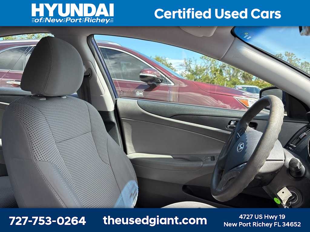 Thumbnail: 2012 Hyundai Sonata - 7