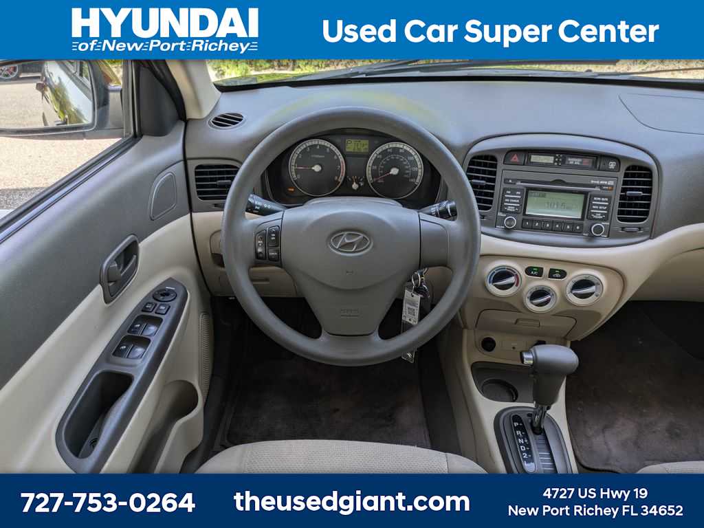 Thumbnail: 2009 Hyundai Accent - 15