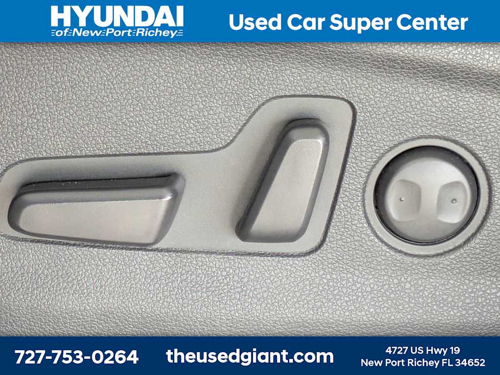 Thumbnail: 2020 Hyundai Tucson - 22