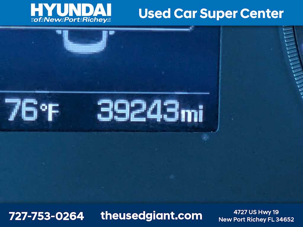 Thumbnail: 2016 Hyundai Sonata - 32