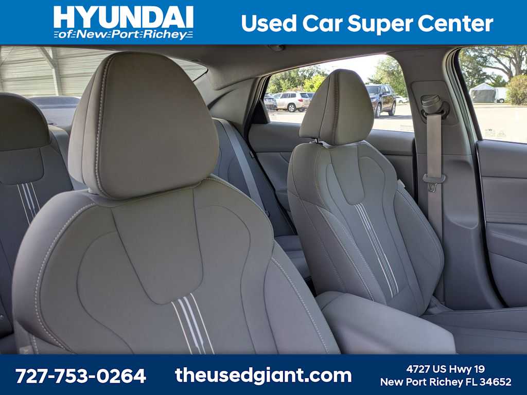 Thumbnail: 2024 Hyundai Elantra - 6