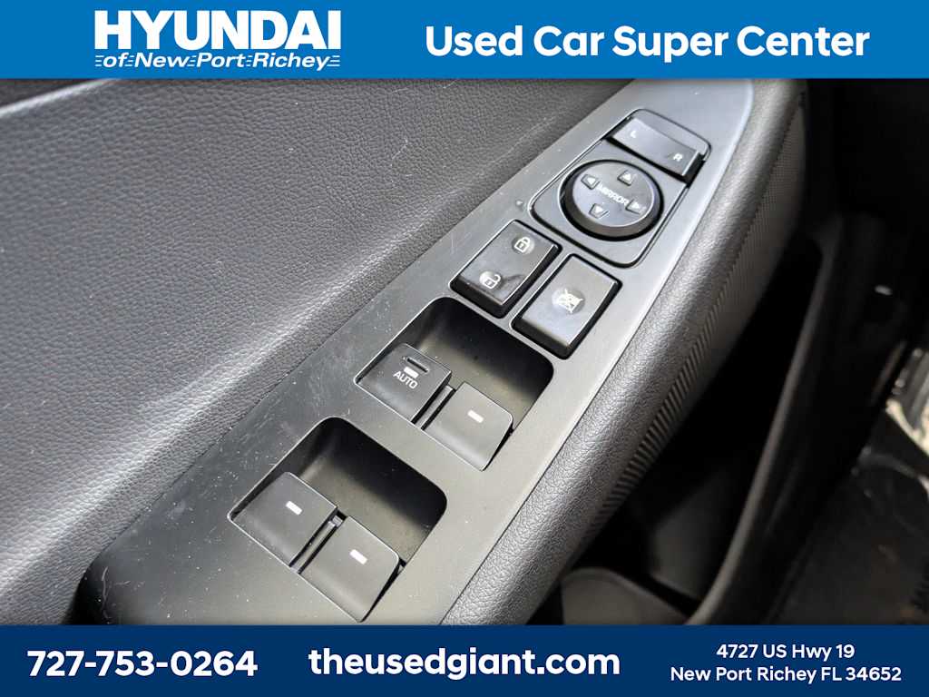 Thumbnail: 2017 Hyundai Tucson - 30