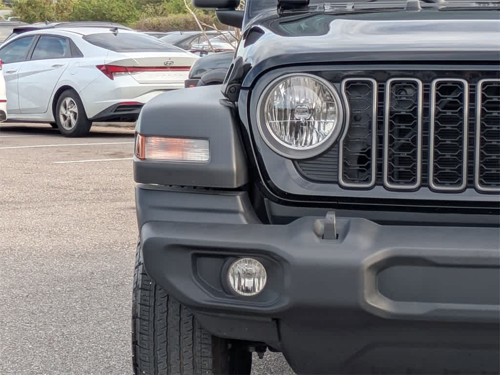 Thumbnail: 2025 Jeep Wrangler - 9