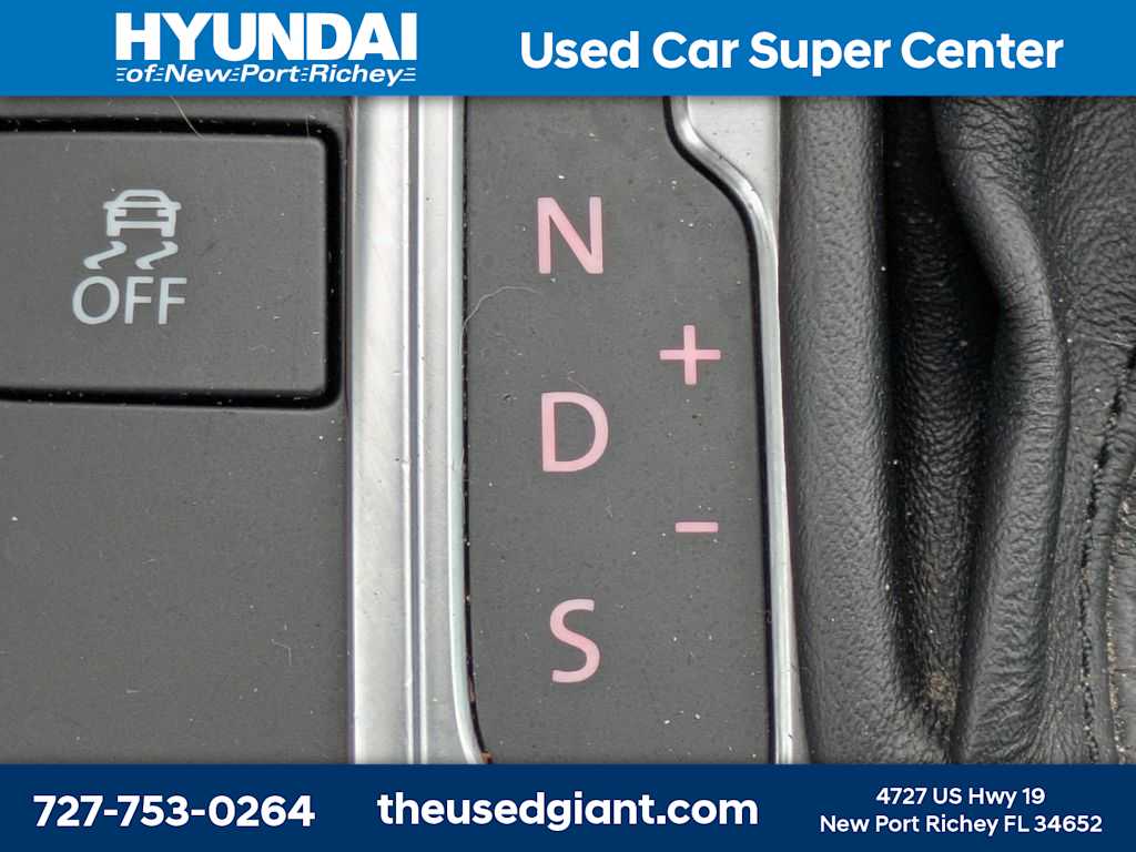 Thumbnail: 2013 Volkswagen CC - 26