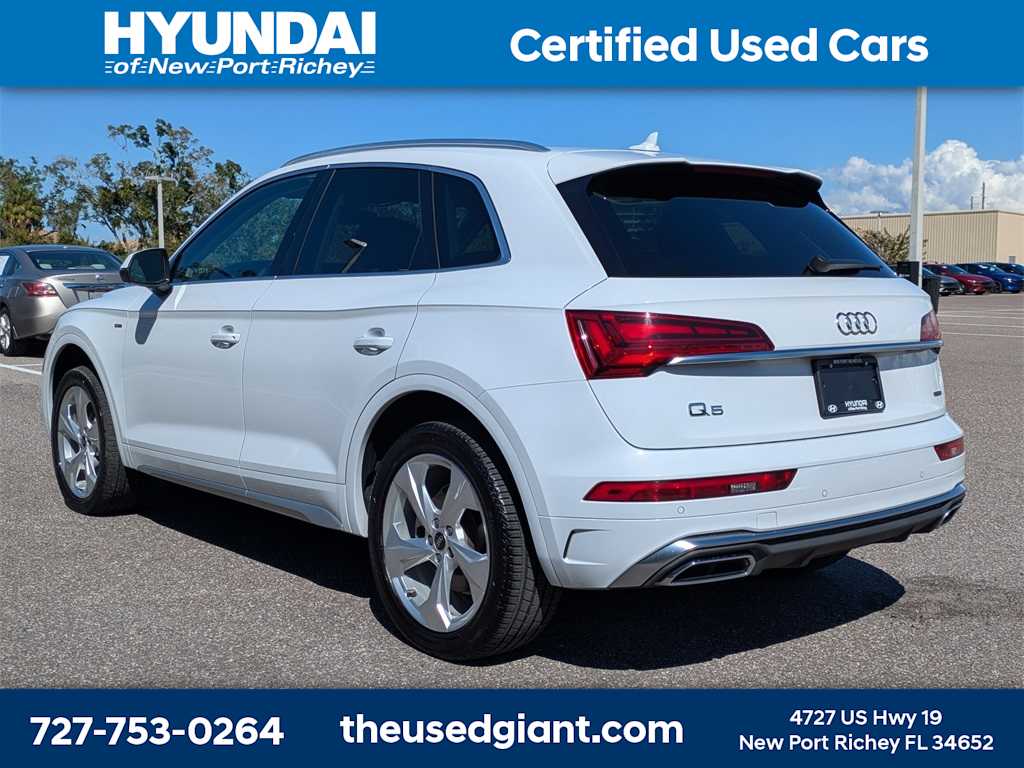 Thumbnail: 2023 Audi Q5 - 3