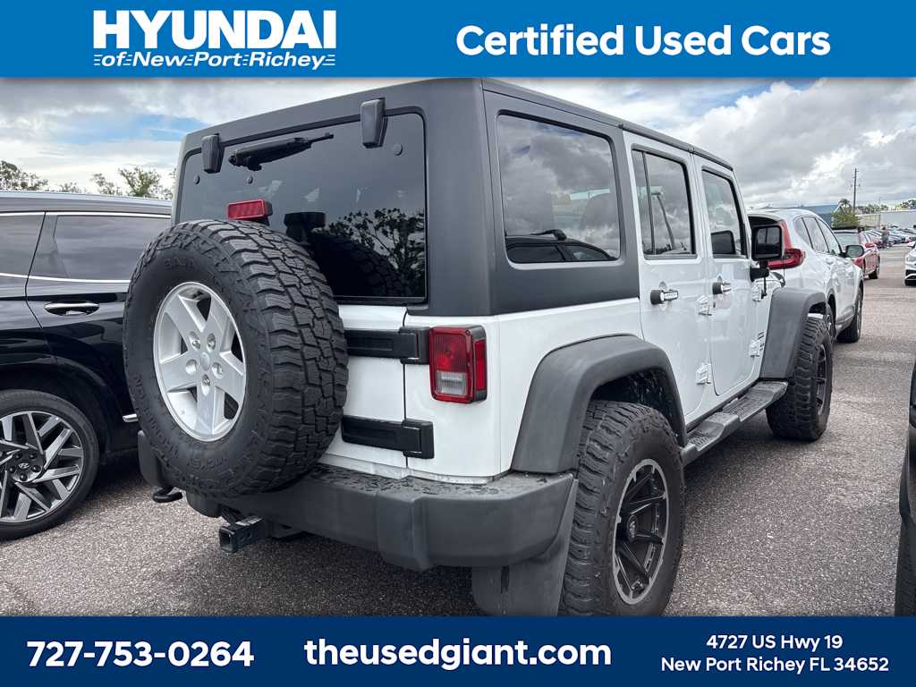 Thumbnail: 2017 Jeep Wrangler - 3