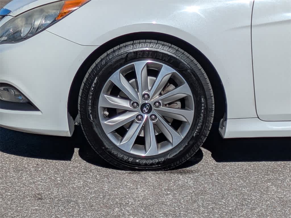 Thumbnail: 2014 Hyundai Sonata - 10