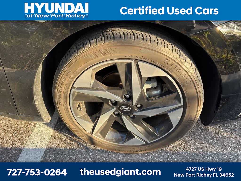 Thumbnail: 2023 Hyundai Elantra - 5