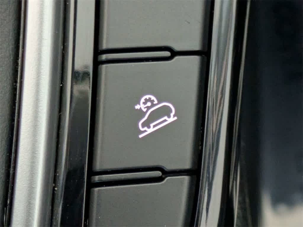 Thumbnail: 2024 Kia Seltos - 27