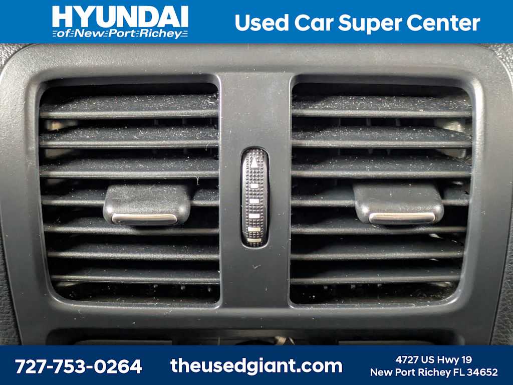 Thumbnail: 2013 Volkswagen CC - 16