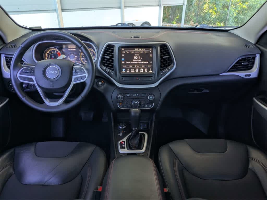 Thumbnail: 2017 Jeep Cherokee - 20