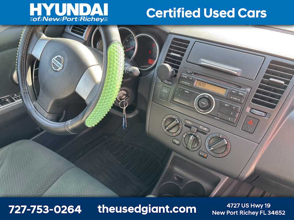 Thumbnail: 2012 Nissan Versa - 5