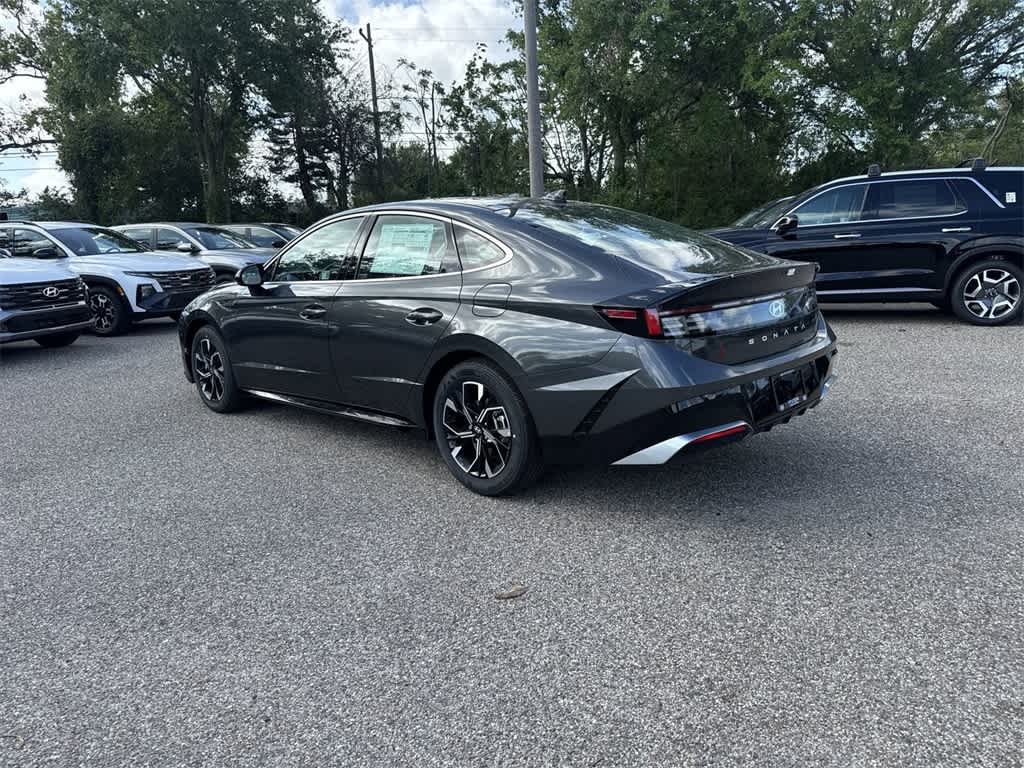 2025 Hyundai Sonata SEL 3
