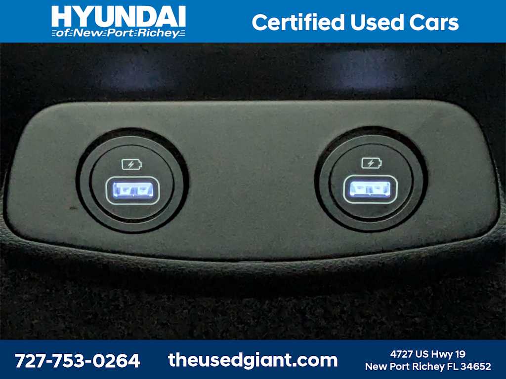 Thumbnail: 2023 Hyundai Santa Fe - 18