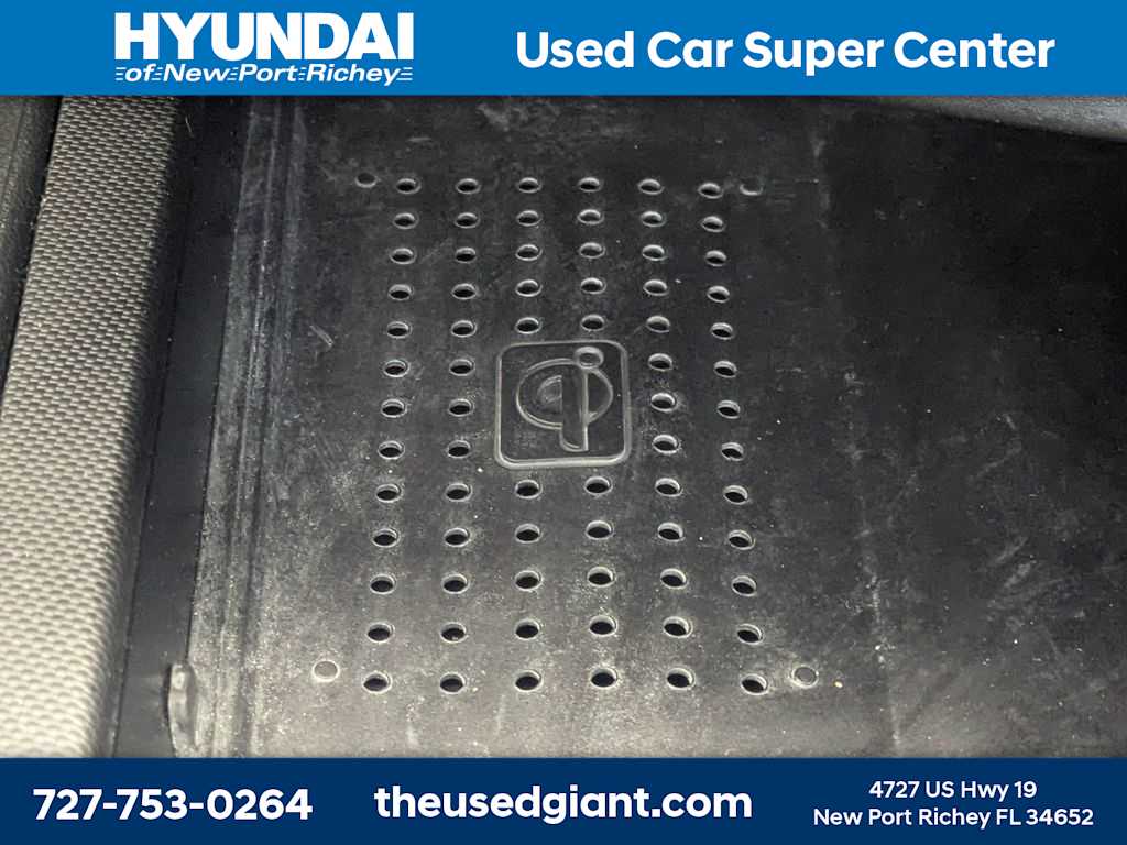 Thumbnail: 2022 Hyundai Elantra - 20