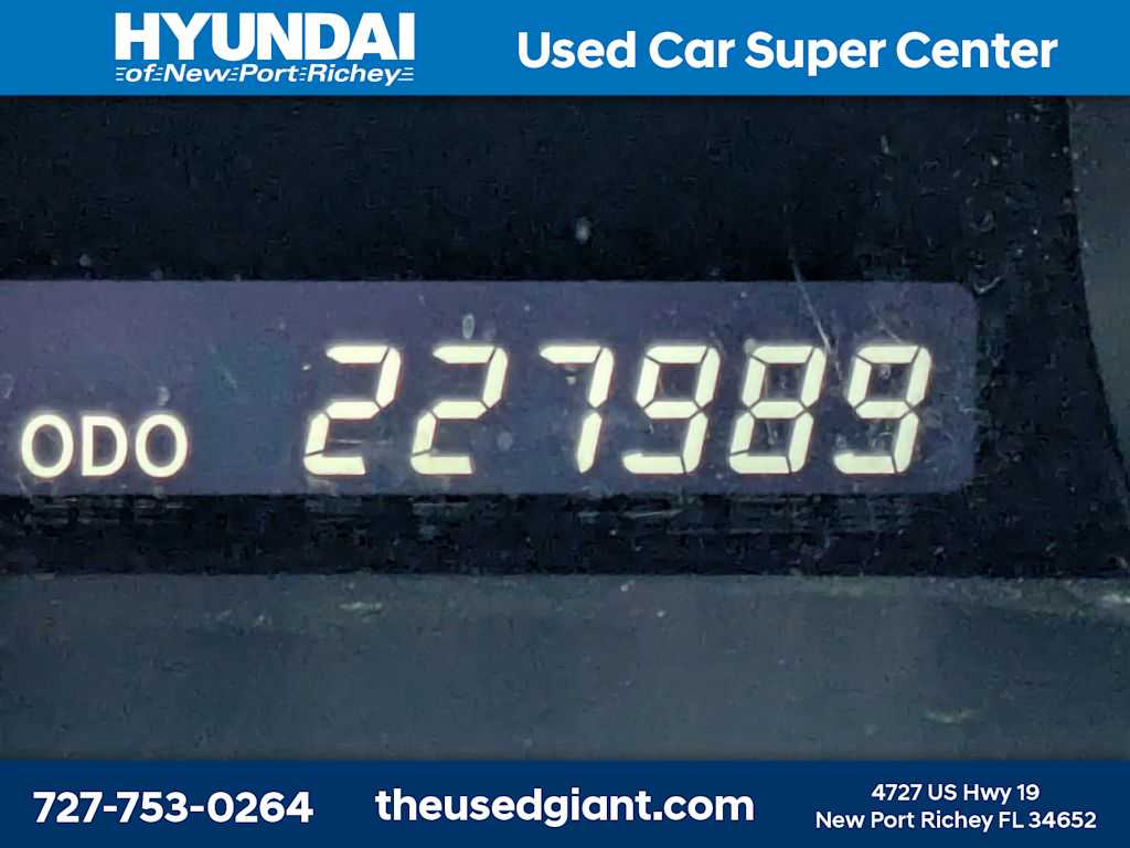 Thumbnail: 2011 Toyota Highlander - 39