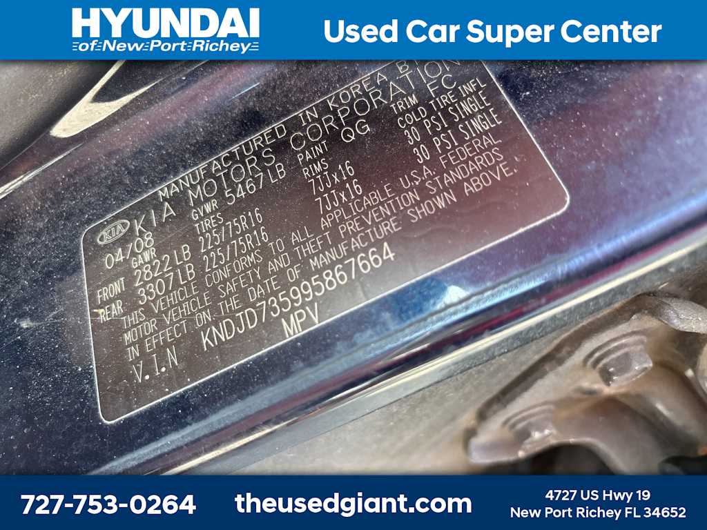 Thumbnail: 2009 Kia Sorento - 11