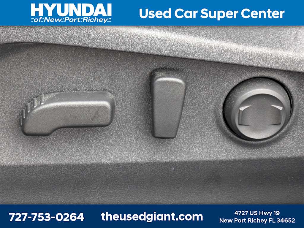 Thumbnail: 2025 Subaru Outback - 22