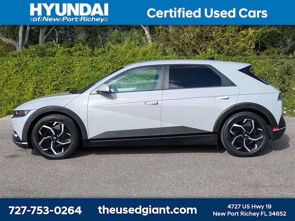 Thumbnail: 2022 Hyundai Ioniq 5 - 2