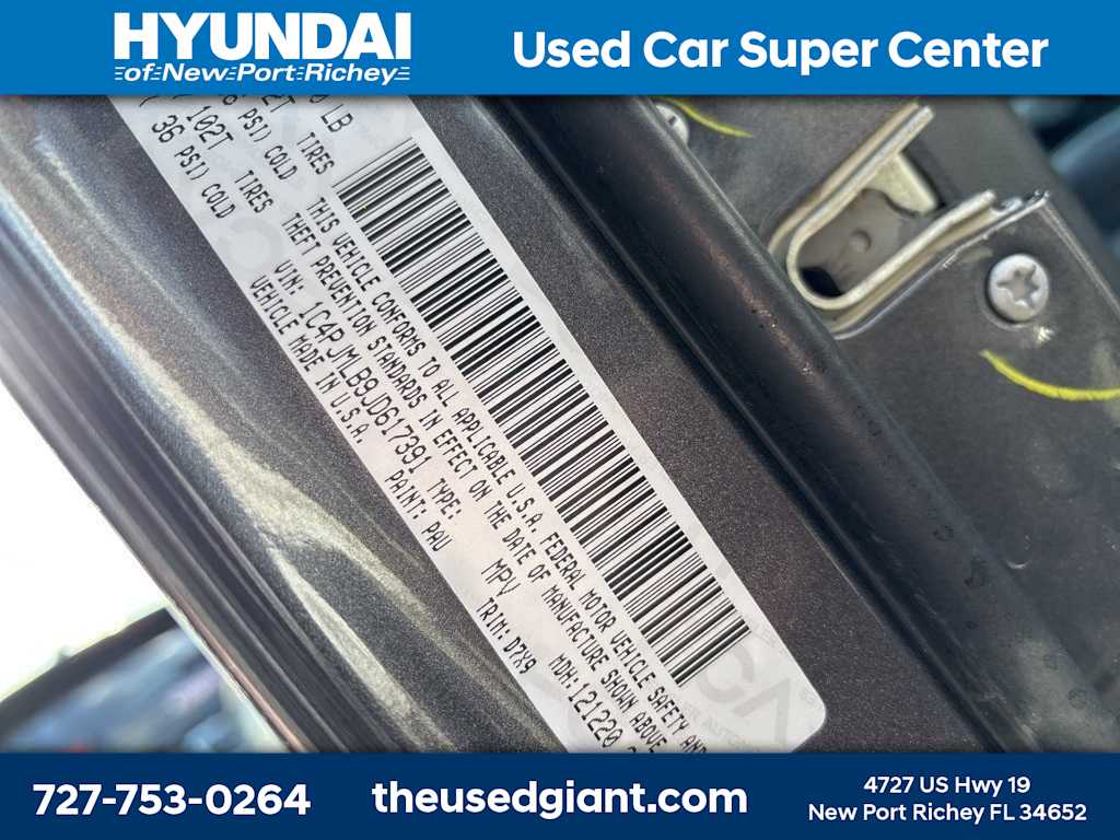 Thumbnail: 2018 Jeep Cherokee - 14