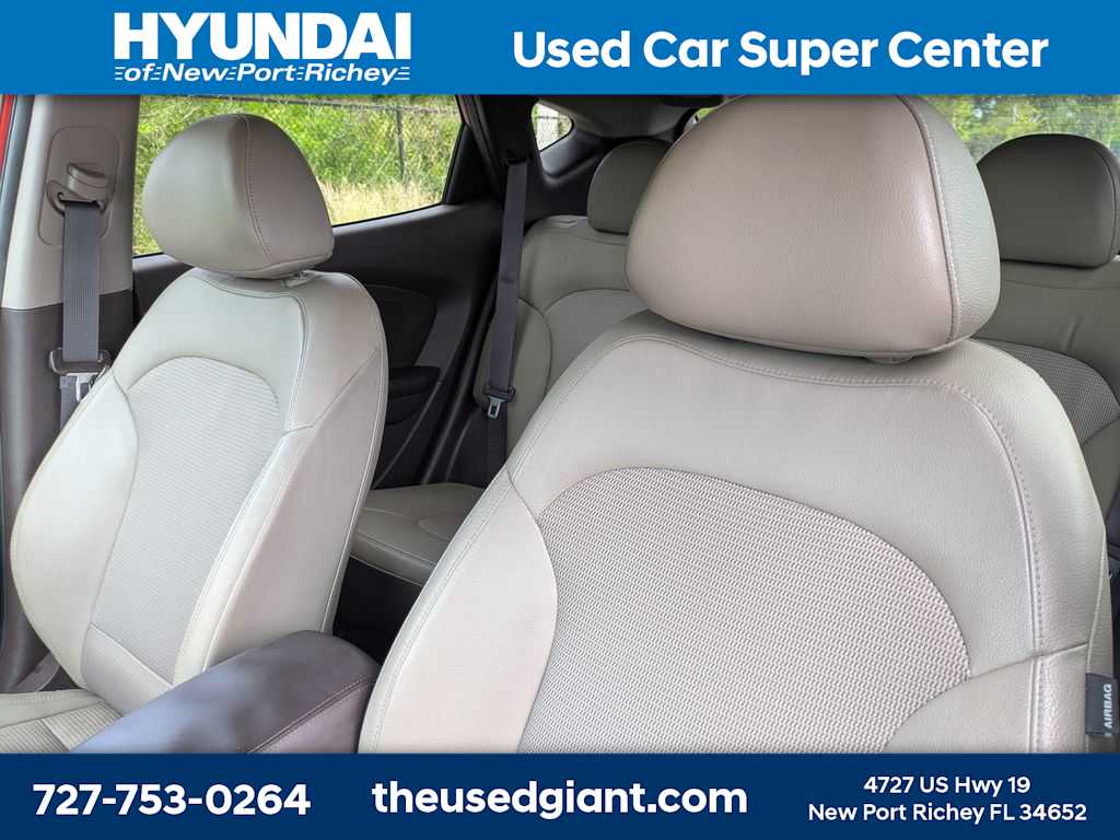 Thumbnail: 2015 Hyundai Tucson - 7
