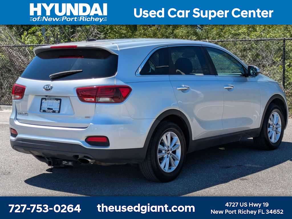 Thumbnail: 2020 Kia Sorento - 5