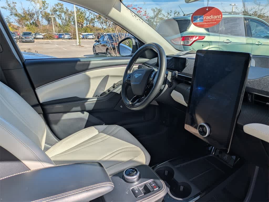 Thumbnail: 2021 Ford Mustang Mach-E - 8