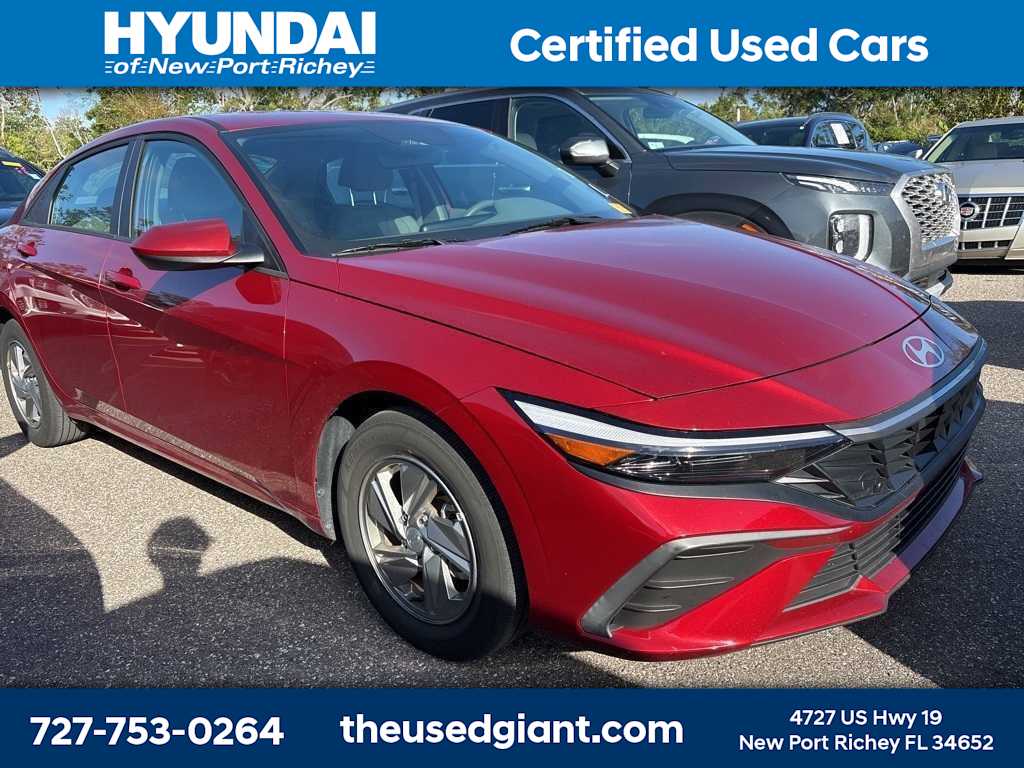 Thumbnail: 2024 Hyundai Elantra - 4