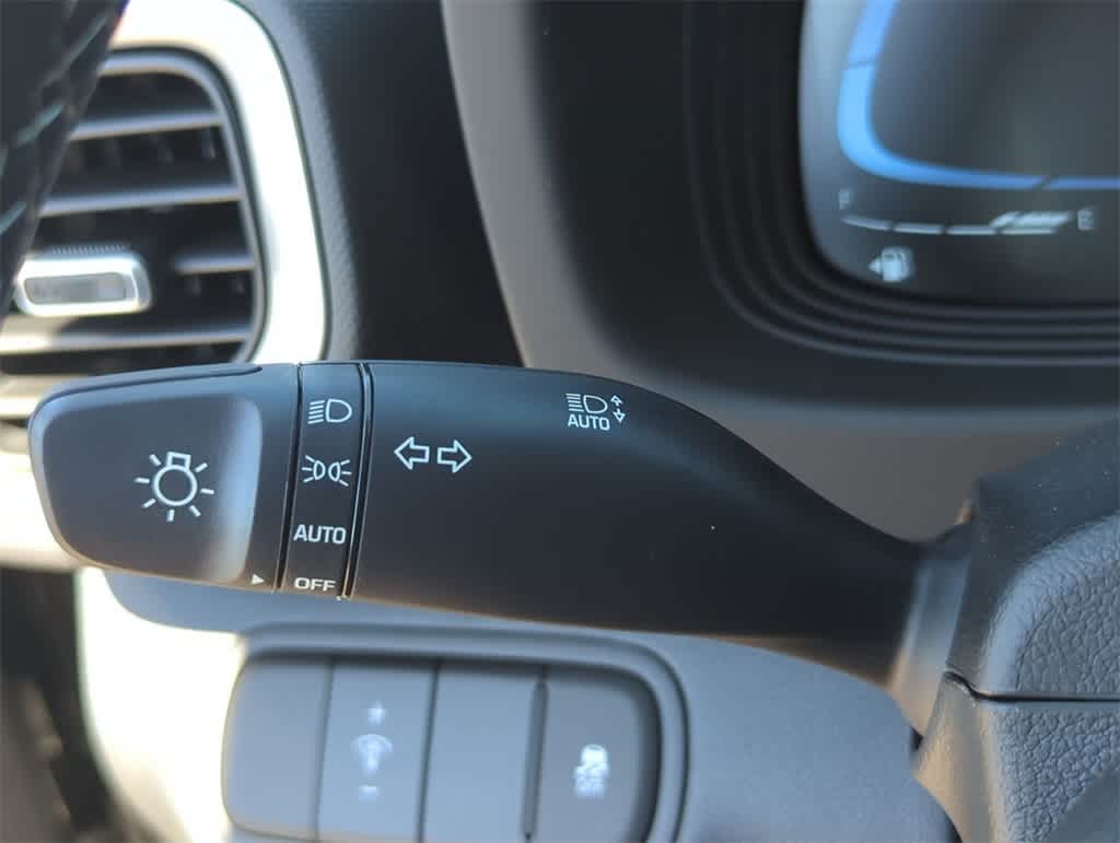 Thumbnail: 2025 Hyundai Venue - 27