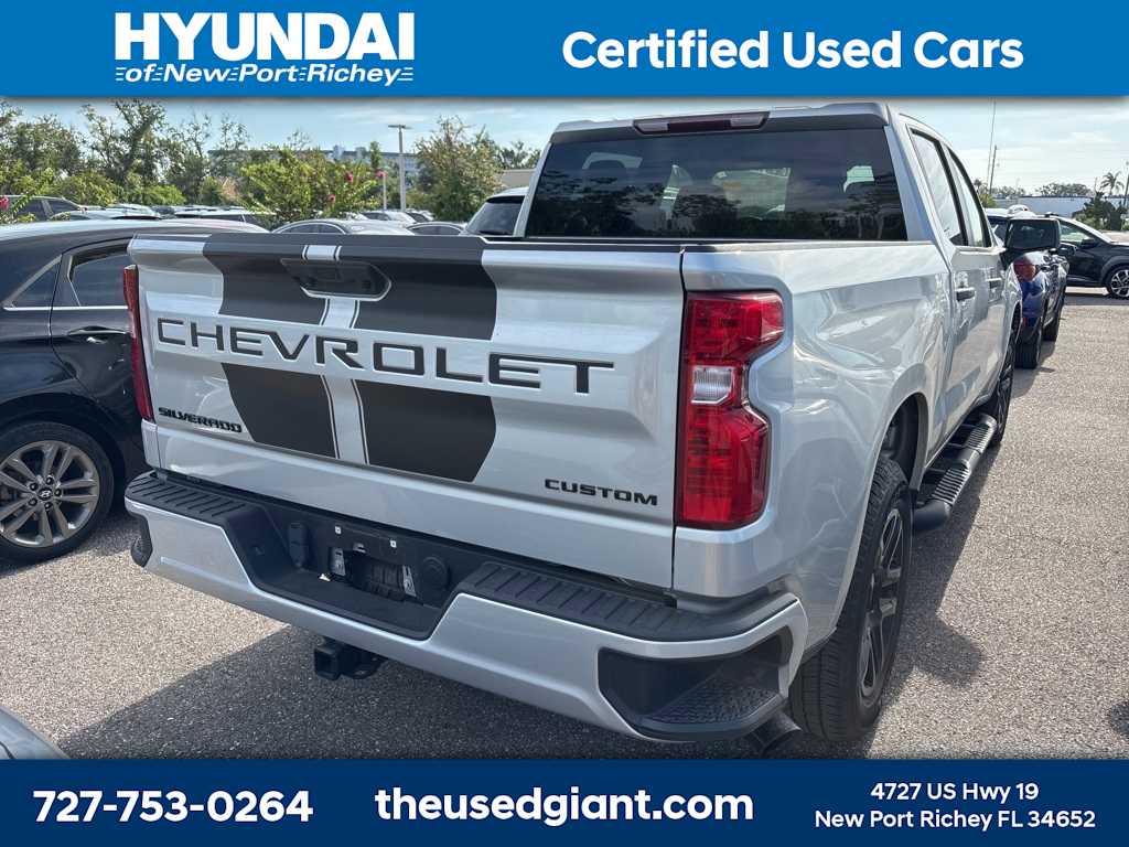 Thumbnail: 2022 Chevrolet Silverado 1500 - 3