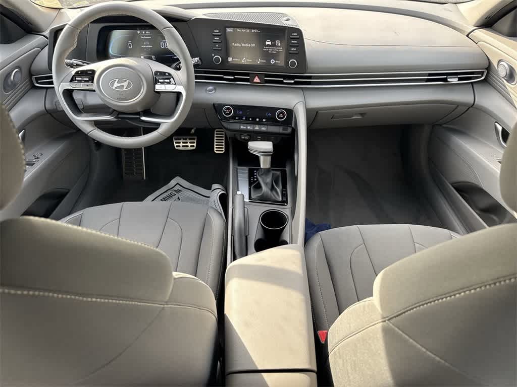 Thumbnail: 2025 Hyundai Elantra - 15
