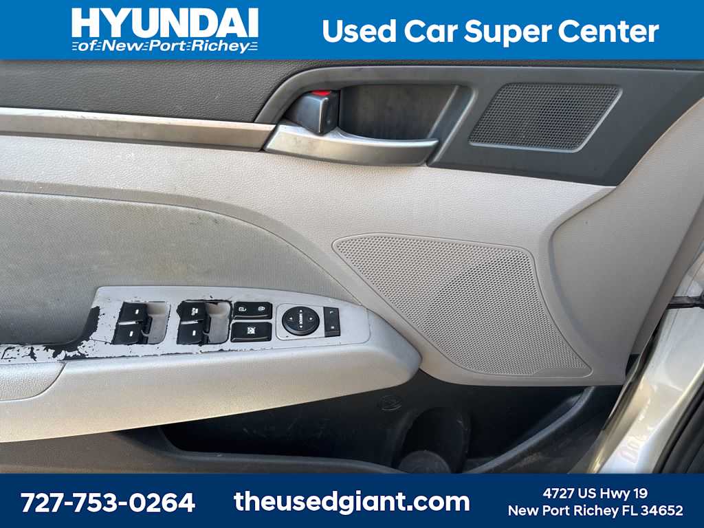 Thumbnail: 2018 Hyundai Elantra - 9