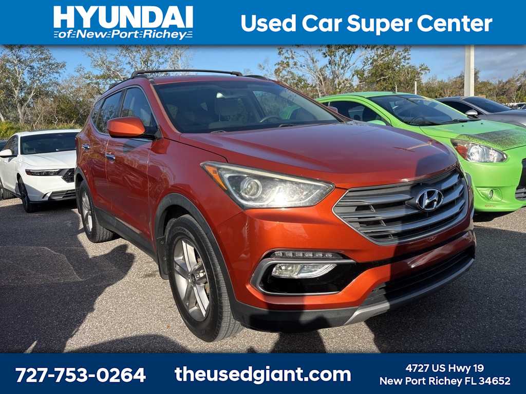 Thumbnail: 2017 Hyundai Santa Fe - 4