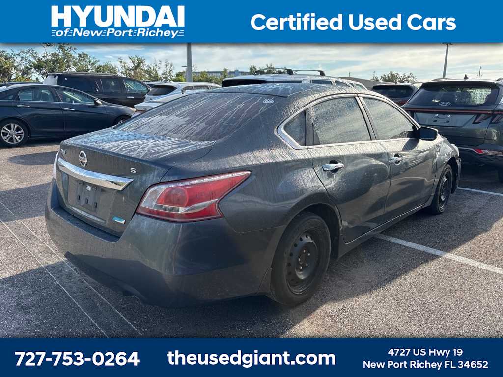 Thumbnail: 2013 Nissan Altima - 2