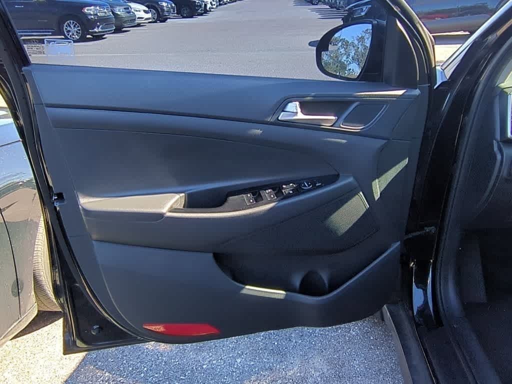 Thumbnail: 2020 Hyundai Tucson - 9