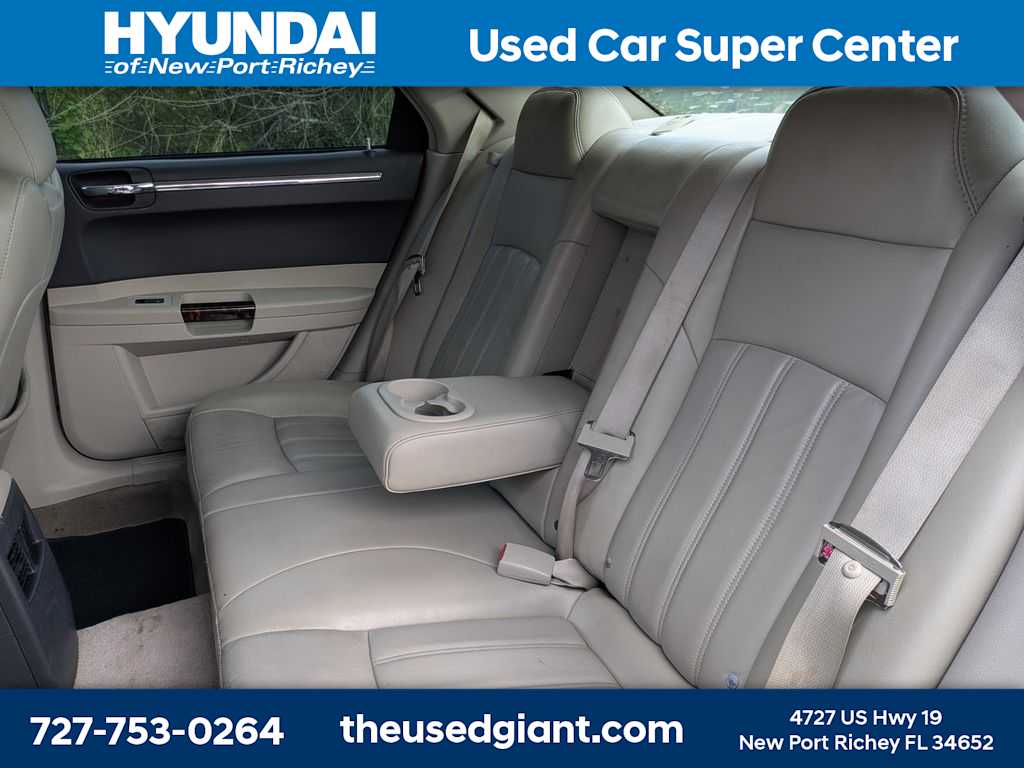 Thumbnail: 2007 Chrysler 300 - 12