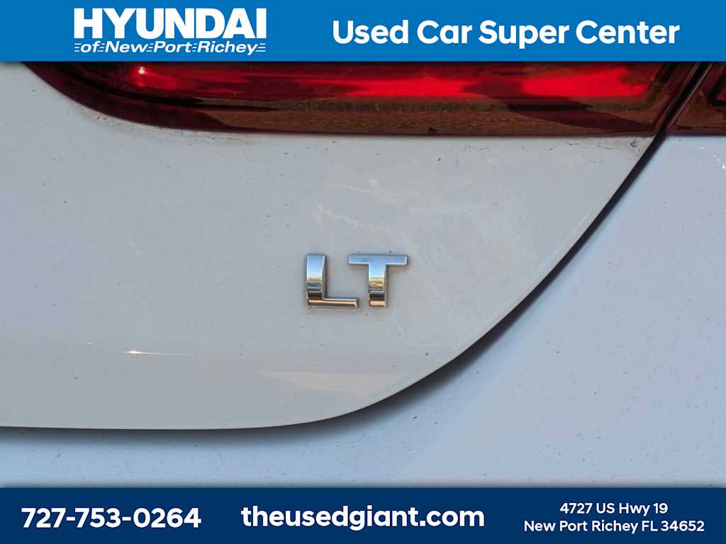 Thumbnail: 2019 Chevrolet Cruze - 5