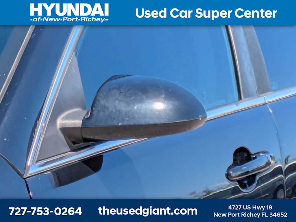 Thumbnail: 2011 Chevrolet Impala - 11
