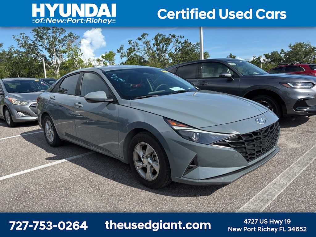 Thumbnail: 2022 Hyundai Elantra - 4
