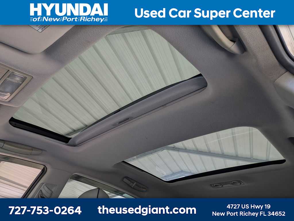 Thumbnail: 2009 Toyota Venza - 23