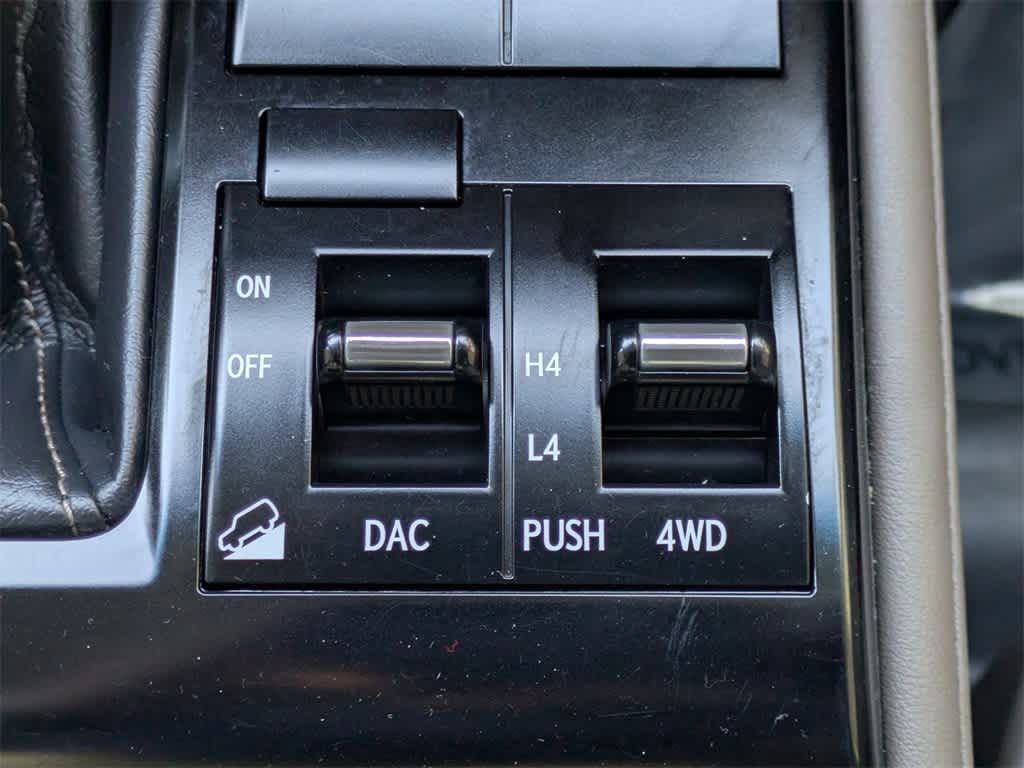 Thumbnail: 2021 Lexus GX - 32