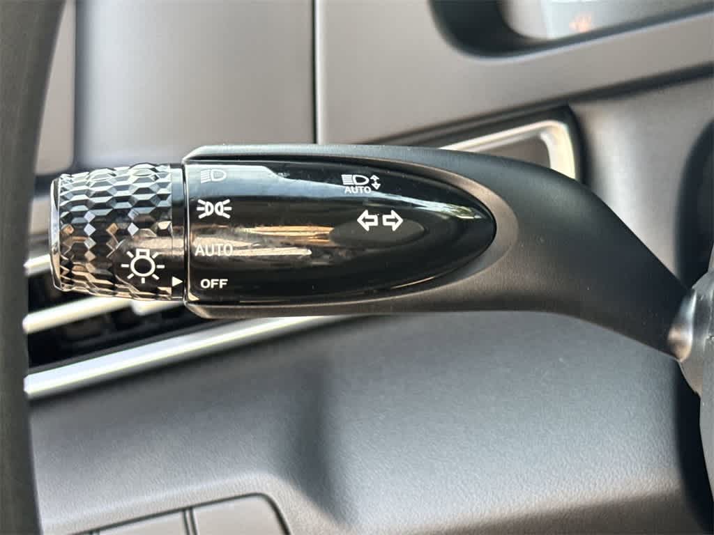 Thumbnail: 2025 Hyundai Elantra - 24
