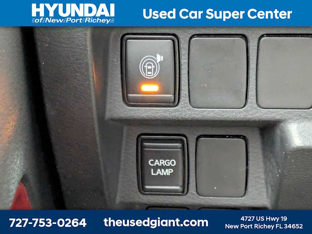 Thumbnail: 2022 Nissan Frontier - 27