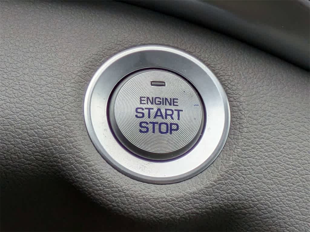 Thumbnail: 2020 Hyundai Elantra - 31