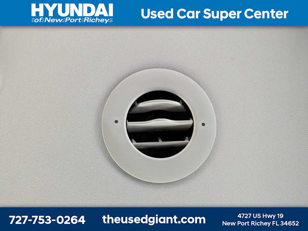 Thumbnail: 2011 Buick Enclave - 18